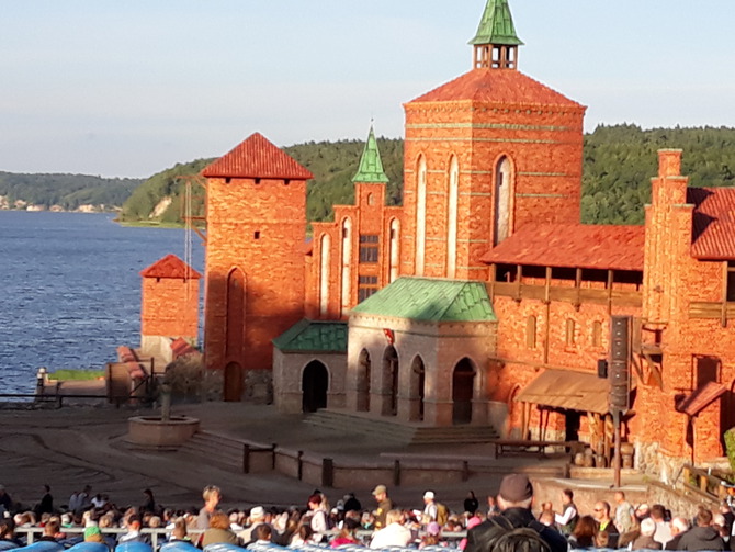 Ferienwohnung in Sellin - Sonnengl&uuml;ck in der Residenz Seeblick - St&ouml;rtebecker Festspiele in Ralswieck