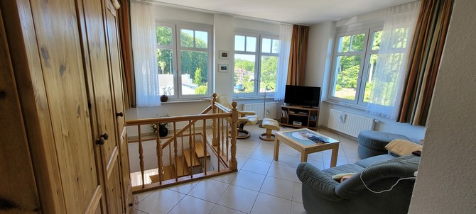 Ferienwohnung in Sellin - Sonnengl&uuml;ck in der Residenz Seeblick - Wohnzimmerr mit neuem Fernseher