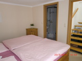 Ferienwohnung in Sellin - Sonnengl&uuml;ck in der Residenz Seeblick - Schlafzimmer mit Dusche und WC