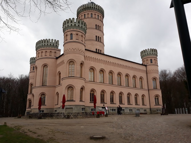 Ferienwohnung in Sellin - Sonnengl&uuml;ck in der Residenz Seeblick - Schlo&szlig; Granitz