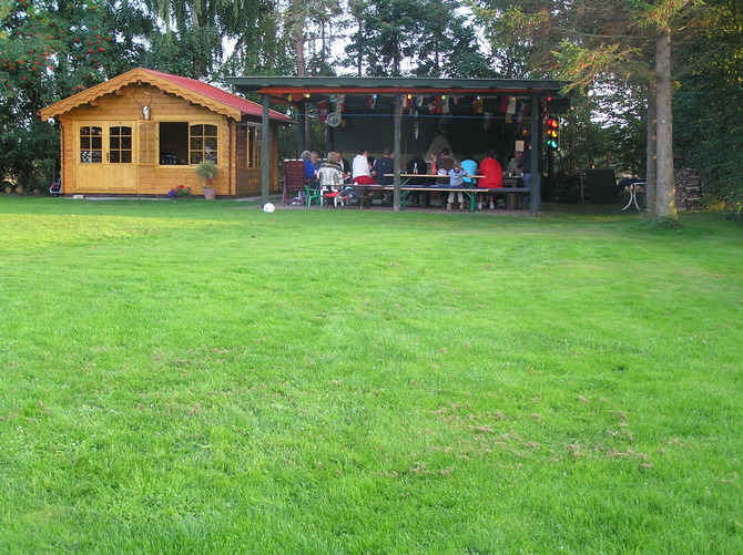 Ferienwohnung in Behrensdorf - Lissis  Appartement - Grillplatz, H&uuml;tte