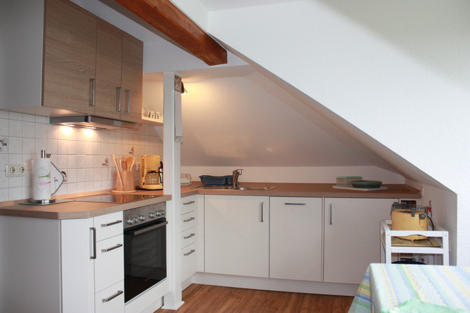 Ferienwohnung in Rettin - Ferienhof Hansen Sanddorn - K&uuml;chenzeile mit Geschirrsp&uuml;ler