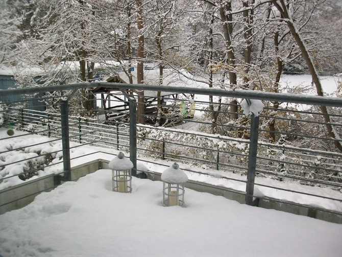 Ferienwohnung in K&uuml;hlungsborn - Strandstrasse-OstSeestern - Balkon im Winter-Blick auf Stadtwald