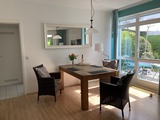 Ferienwohnung in K&uuml;hlungsborn - Strandstrasse-OstSeegarten - Grosses Wohnzimmer u Zugang zur Terrasse Nr 1