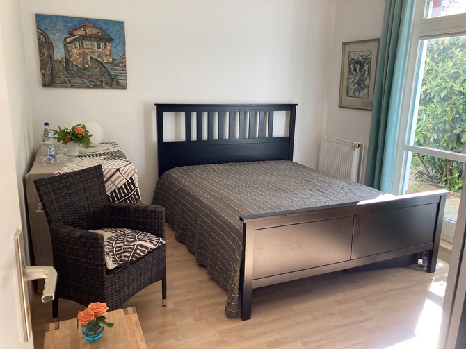 Ferienwohnung in K&uuml;hlungsborn - Strandstrasse-OstSeegarten - Schlafen 2-mit Terrasse-verstecktes Kinderbett