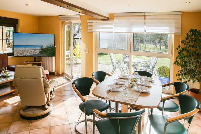 Ferienwohnung in K&uuml;hlungsborn - Haus Aphrodite - Essbereich