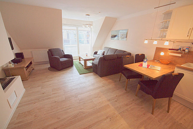 Ferienwohnung in Ostseeheilbad Zingst - Les Belles, Haus Bastien, FW Noble, Whg. 9 - Bild 2