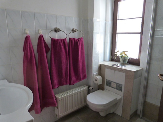 Ferienwohnung in Warnem&uuml;nde - Ziemer - Dusche und WC