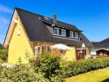 Ferienhaus in Dranske - Ferienhaus Anna - rechte Seite - Bild 1