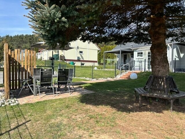 Ferienwohnung in L&uuml;tow - Ostsee Familienwohnung mit 3 Schlafzimmern & Garten - Bild 16