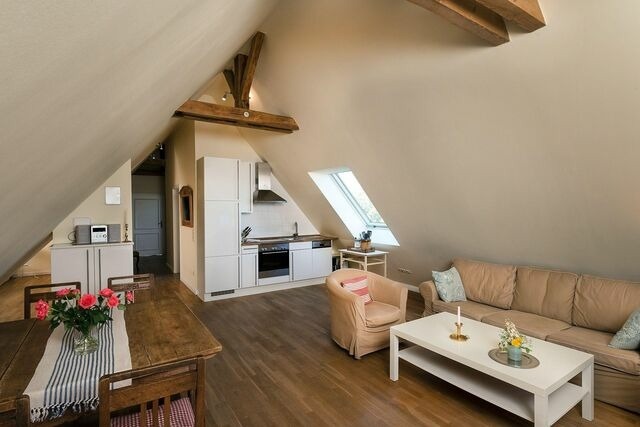 Ferienwohnung in Neuenkirchen (R&uuml;gen) - R&uuml;gen Ferienwohnung 8 am Wasser Gut Grubnow mit WLAN und Sauna - Bild 4