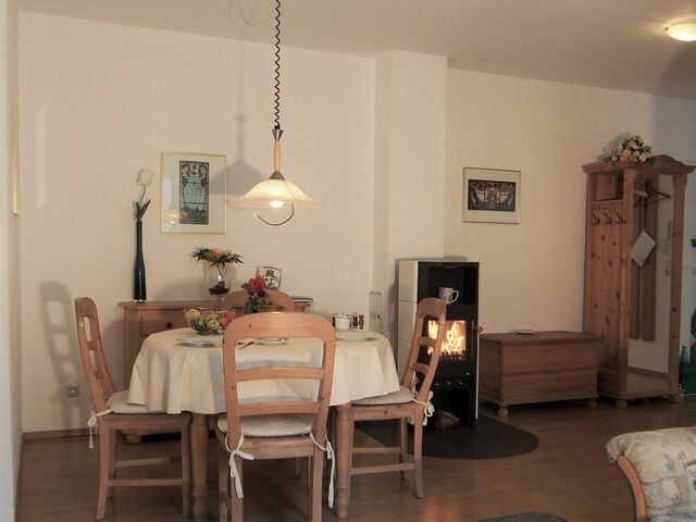 Ferienwohnung in Ostseeheilbad Zingst - Birkmaase 12 - Kapit&auml;nshaus Jacqueline 4-Sterne Komfort FeWo im EG links - Bild 4